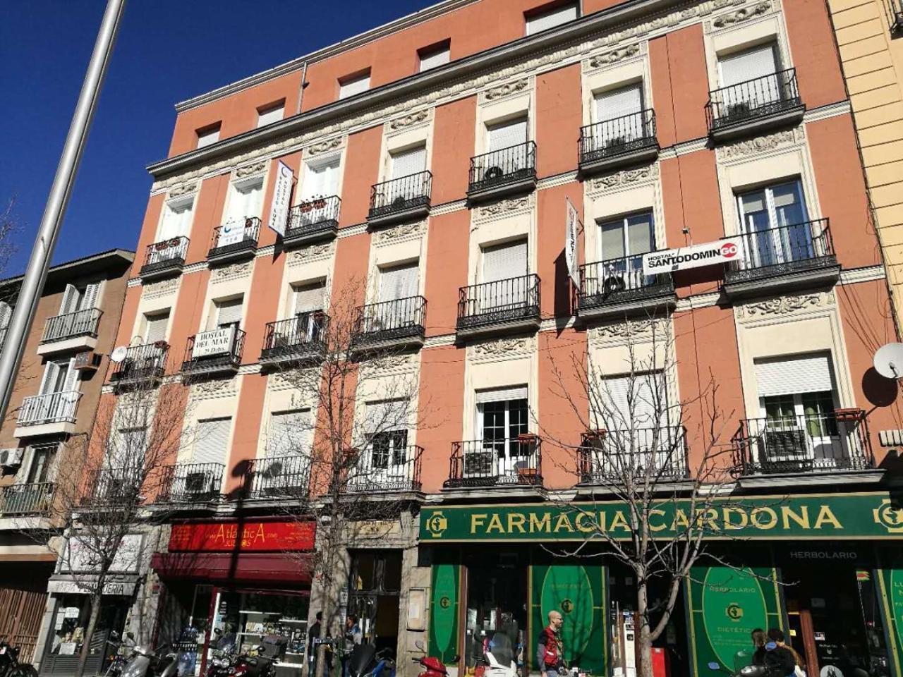 Hotel Hostal Palacio Luna Madrid Exterior foto